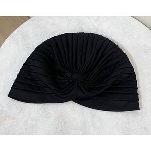Elegant Black Pleated Women's Turban